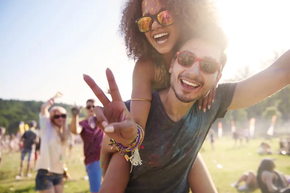 couple at summer music festival